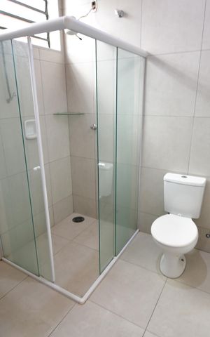 Casa para alugar com 288m², 3 quartos e 2 vagasBanheiro Suíte
