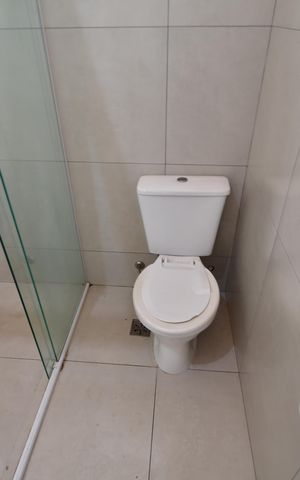 Casa para alugar com 288m², 3 quartos e 2 vagasBanheiro Suíte