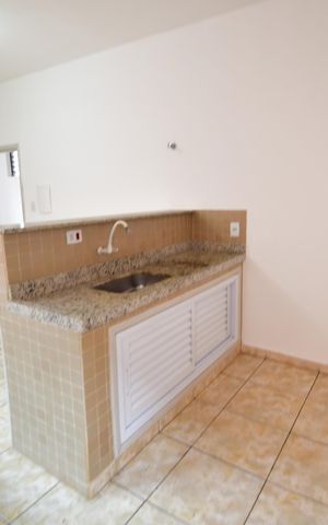Casa para alugar com 288m², 3 quartos e 2 vagasCozinha