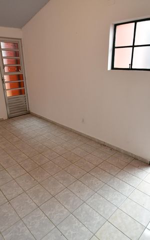 Casa para alugar com 288m², 3 quartos e 2 vagasEscritório
