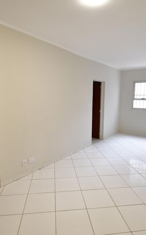 Apartamento para alugar com 74m², 2 quartos e 1 vagaSala