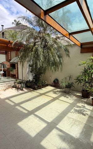 Casa de condomínio à venda com 400m², 5 quartos e 5 vagas Casa de condomínio à venda com 400m², 5 quartos e 5 vagasÁrea de Lazer
