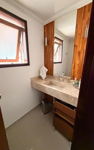 Casa de condomínio à venda com 400m², 5 quartos e 5 vagas Casa de condomínio à venda com 400m², 5 quartos e 5 vagasBanheiro