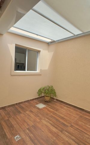 Casa de condomínio à venda com 70m², 2 quartos e 1 vaga Casa de condomínio à venda com 70m², 2 quartos e 1 vagaQuintal
