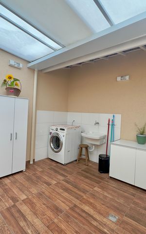 Casa de condomínio à venda com 70m², 2 quartos e 1 vaga Casa de condomínio à venda com 70m², 2 quartos e 1 vagaÁrea de Serviço