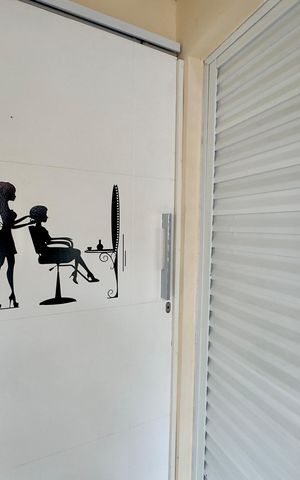 Casa de condomínio à venda com 70m², 2 quartos e 1 vaga Casa de condomínio à venda com 70m², 2 quartos e 1 vagaEspaço mulher