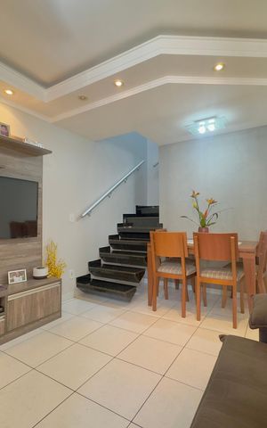 Casa de condomínio à venda com 70m², 2 quartos e 1 vaga Casa de condomínio à venda com 70m², 2 quartos e 1 vagaSala