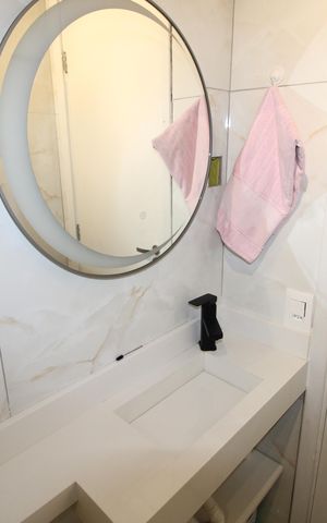 Apartamento para alugar com 60m², 1 quarto e sem vagaBanheiro