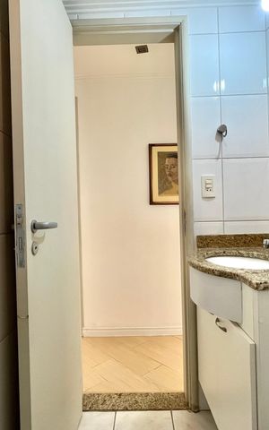 Apartamento para alugar com 73m², 3 quartos e 2 vagas Apartamento para alugar com 73m², 3 quartos e 2 vagasBanheiro Corredor