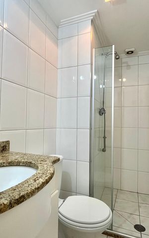 Apartamento para alugar com 73m², 3 quartos e 2 vagas Apartamento para alugar com 73m², 3 quartos e 2 vagasBanheiro Corredor