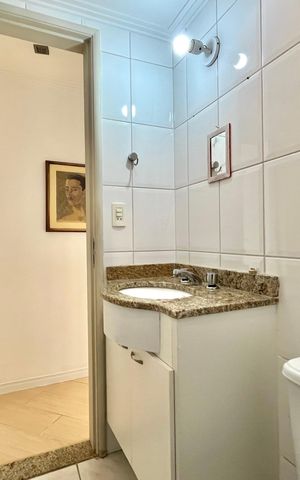 Apartamento para alugar com 73m², 3 quartos e 2 vagas Apartamento para alugar com 73m², 3 quartos e 2 vagasBanheiro Corredor