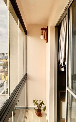 Apartamento à venda com 50m², 2 quartos e 1 vaga Apartamento à venda com 50m², 2 quartos e 1 vagaVaranda