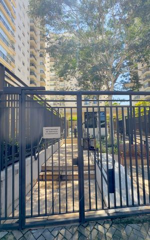 Apartamento à venda com 70m², 2 quartos e 1 vaga Apartamento à venda com 70m², 2 quartos e 1 vagaPlaca instalada na fachada do imóvel