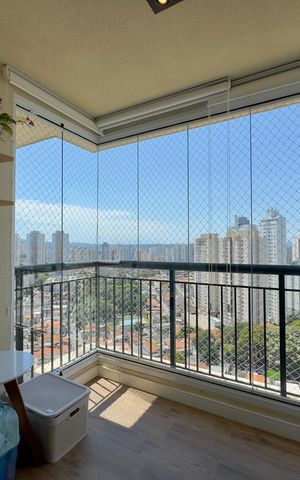 Apartamento à venda com 70m², 2 quartos e 1 vaga Apartamento à venda com 70m², 2 quartos e 1 vagaVaranda