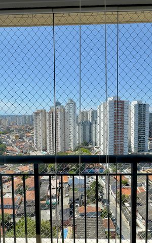 Apartamento à venda com 70m², 2 quartos e 1 vaga Apartamento à venda com 70m², 2 quartos e 1 vagaVaranda