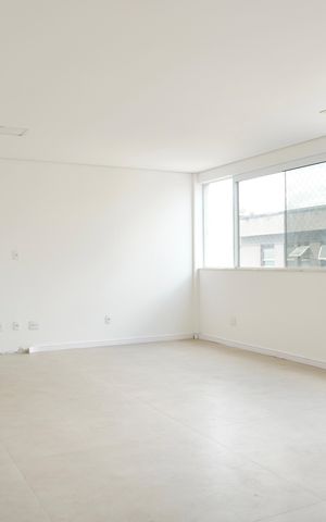 Apartamento à venda com 123m², 4 quartos e 3 vagas Apartamento à venda com 123m², 4 quartos e 3 vagasSala