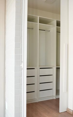Apartamento à venda com 123m², 4 quartos e 3 vagas Apartamento à venda com 123m², 4 quartos e 3 vagasSuíte - closet