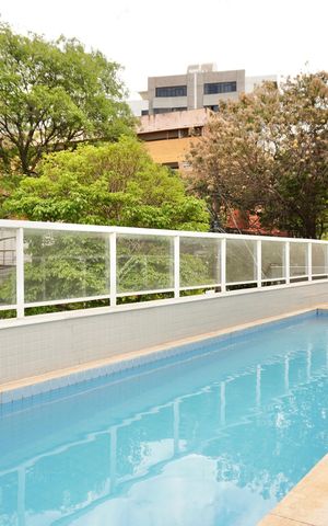 Apartamento à venda com 123m², 4 quartos e 3 vagas Apartamento à venda com 123m², 4 quartos e 3 vagasÁrea comum - Piscina