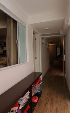 Casa à venda com 250m², 5 quartos e 2 vagasCorredor