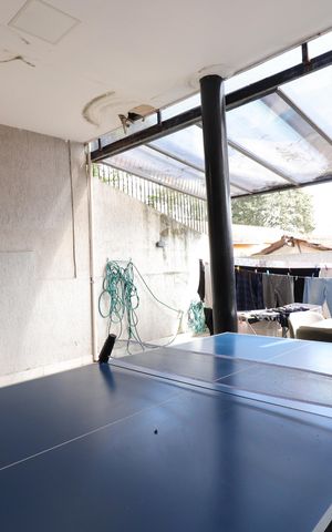 Casa à venda com 250m², 5 quartos e 2 vagasQuintal fundos