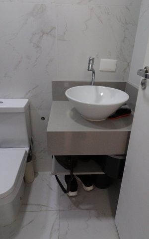 Casa à venda com 250m², 5 quartos e 2 vagasLavabo