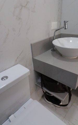 Casa à venda com 250m², 5 quartos e 2 vagasLavabo