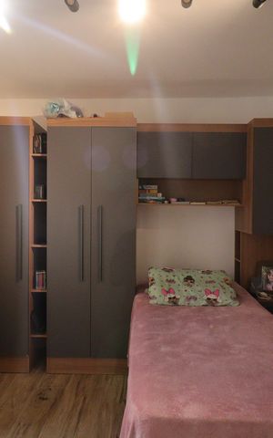 Casa à venda com 250m², 5 quartos e 2 vagasQuarto 4 - Suíte