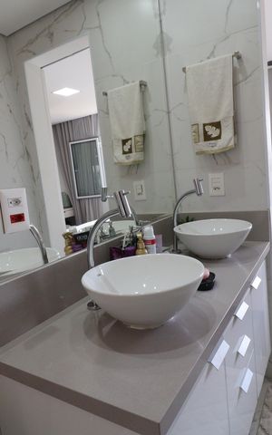 Casa à venda com 250m², 5 quartos e 2 vagasBanheiro da Suíte 1