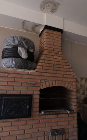 Casa à venda com 250m², 5 quartos e 2 vagasChurrasqueira