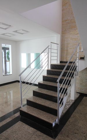 Casa à venda com 281m², 3 quartos e 3 vagasSala