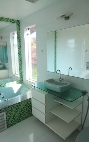 Casa à venda com 281m², 3 quartos e 3 vagasSuite Quarto 1