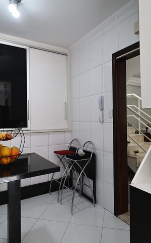 Casa de condomínio à venda com 135m², 3 quartos e 3 vagas Casa de condomínio à venda com 135m², 3 quartos e 3 vagasCozinha