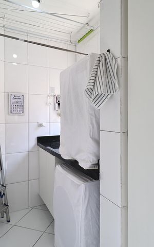 Casa de condomínio à venda com 135m², 3 quartos e 3 vagas Casa de condomínio à venda com 135m², 3 quartos e 3 vagasLavanderia