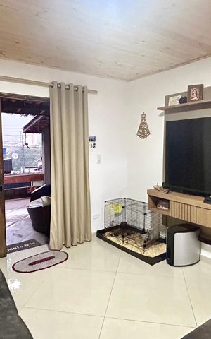 Casa à venda com 208m², 2 quartos e 3 vagas Casa à venda com 208m², 2 quartos e 3 vagasSala