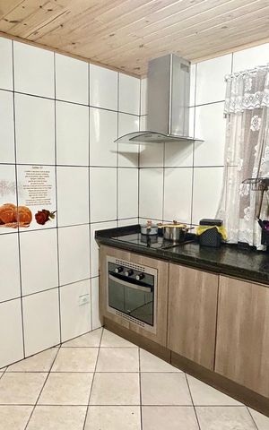 Casa à venda com 208m², 2 quartos e 3 vagas