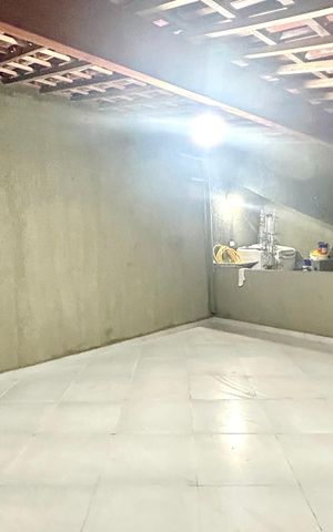 Casa à venda com 208m², 2 quartos e 3 vagas Casa à venda com 208m², 2 quartos e 3 vagasGaragem