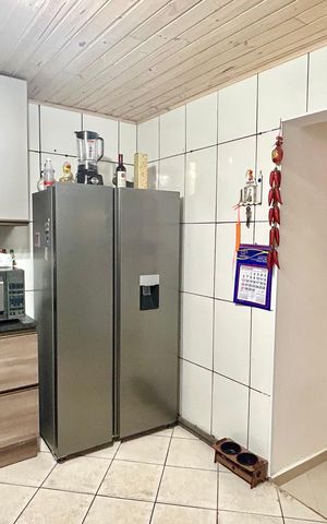 Casa à venda com 208m², 2 quartos e 3 vagas