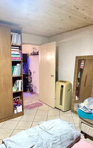 Casa à venda com 208m², 2 quartos e 3 vagas Casa à venda com 208m², 2 quartos e 3 vagasQuarto 1