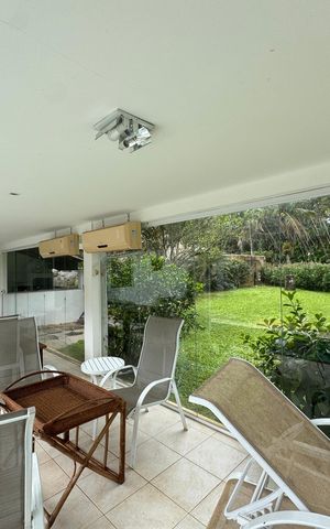 Casa de condomínio para alugar com 1000m², 2 quartos e 2 vagas Casa de condomínio para alugar com 1000m², 2 quartos e 2 vagasÁrea externa