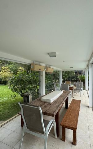 Casa de condomínio para alugar com 1000m², 2 quartos e 2 vagas Casa de condomínio para alugar com 1000m², 2 quartos e 2 vagasÁrea externa