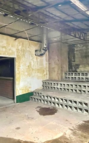 Casa à venda com 376m², 3 quartos e 1 vaga