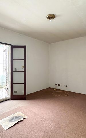 Casa à venda com 180m², 6 quartos e 2 vagas Casa à venda com 180m², 6 quartos e 2 vagasSuíte 2