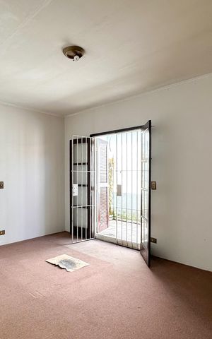 Casa à venda com 180m², 6 quartos e 2 vagas Casa à venda com 180m², 6 quartos e 2 vagasSuíte 2