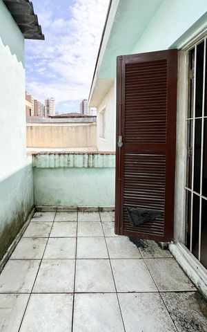 Casa à venda com 180m², 6 quartos e 2 vagas Casa à venda com 180m², 6 quartos e 2 vagasSacada da Suíte 2