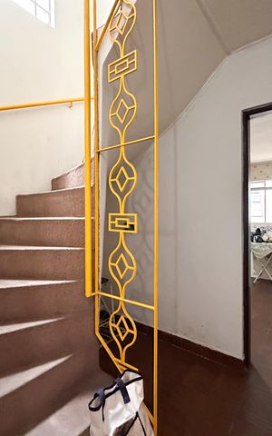 Casa à venda com 180m², 6 quartos e 2 vagas Casa à venda com 180m², 6 quartos e 2 vagasAcesso aos Quartos