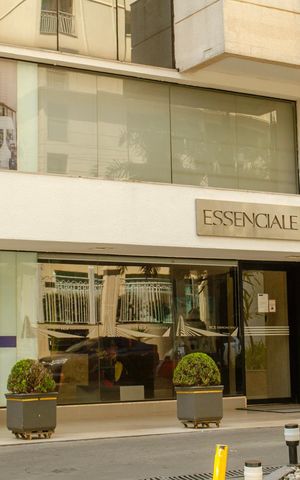 Apartamento à venda com 32m², 1 quarto e 1 vaga Apartamento à venda com 32m², 1 quarto e 1 vagaFachada e portaria