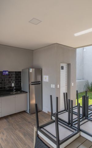 Casa de condomínio à venda com 190m², 3 quartos e 2 vagas Casa de condomínio à venda com 190m², 3 quartos e 2 vagasÁrea comum - Churrasqueira