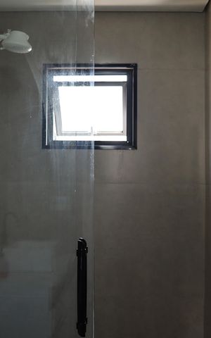 Casa à venda com 143m², 1 quarto e 4 vagas Casa à venda com 143m², 1 quarto e 4 vagasBanheiro da Suíte