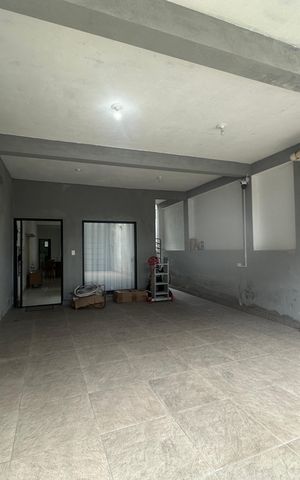 Casa à venda com 143m², 1 quarto e 4 vagas Casa à venda com 143m², 1 quarto e 4 vagasGaragem