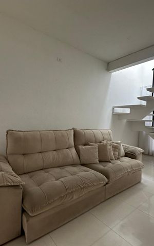 Casa à venda com 143m², 1 quarto e 4 vagas Casa à venda com 143m², 1 quarto e 4 vagasSala